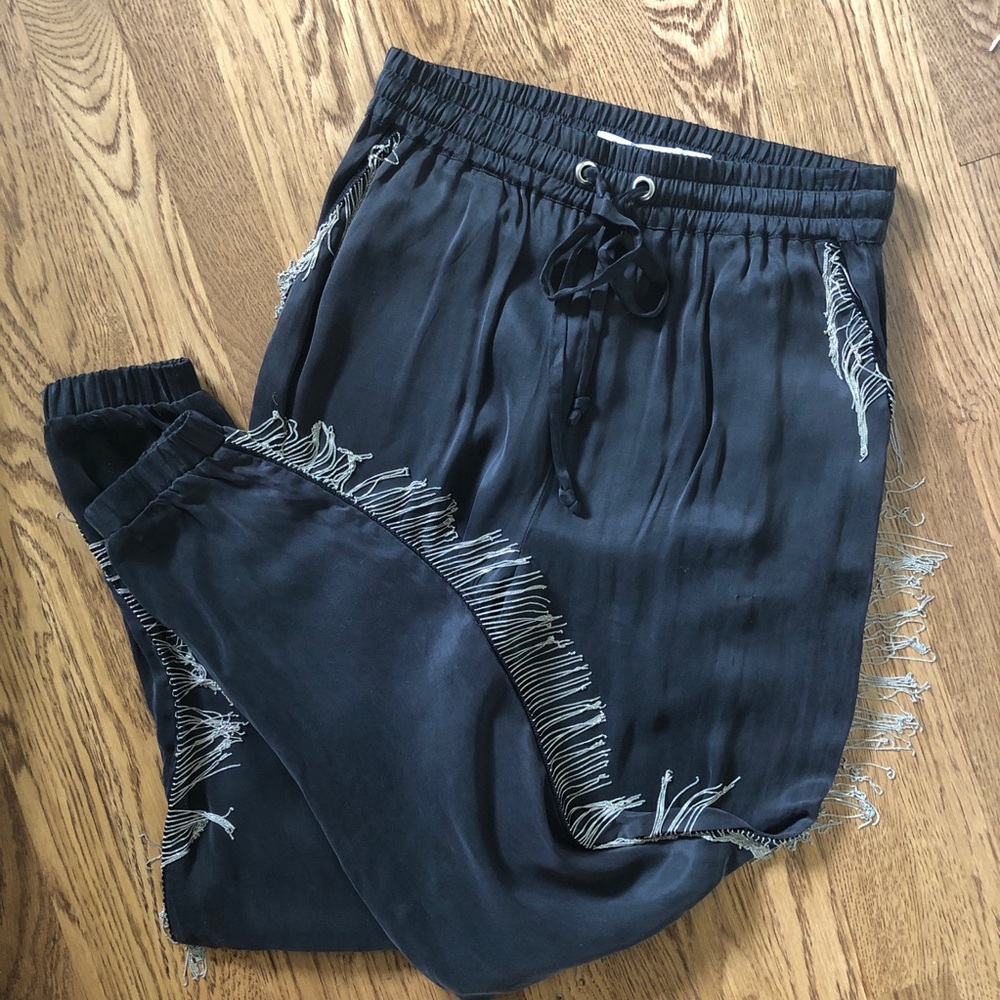 ✨LAST CHANCE✨ Black jogger with silver fringe